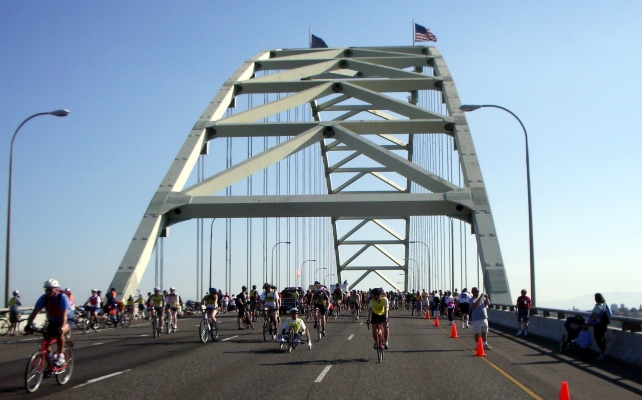 Fremont_bridge_pedal_1230.jpeg