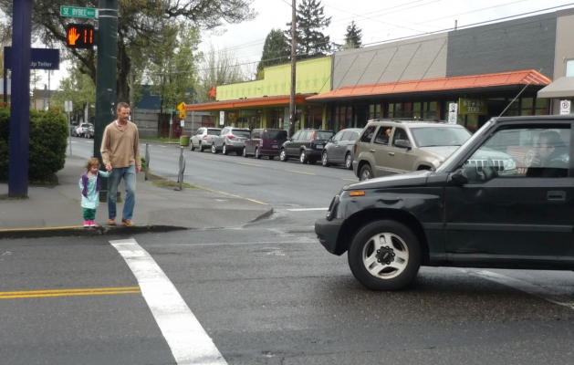 Pedestrians_permissive_turn_-_newsletter_size_0.jpg